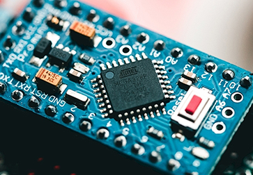 芯片與PCB之間是什么關系？它們會有怎樣的發(fā)展呢？